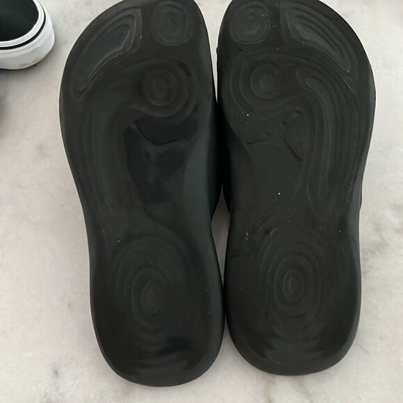 Nike Air Jordan Black University Red Hydro 6 Slides SZ 9 ( 881473-005) SZ 9 - Picture 2 of 6